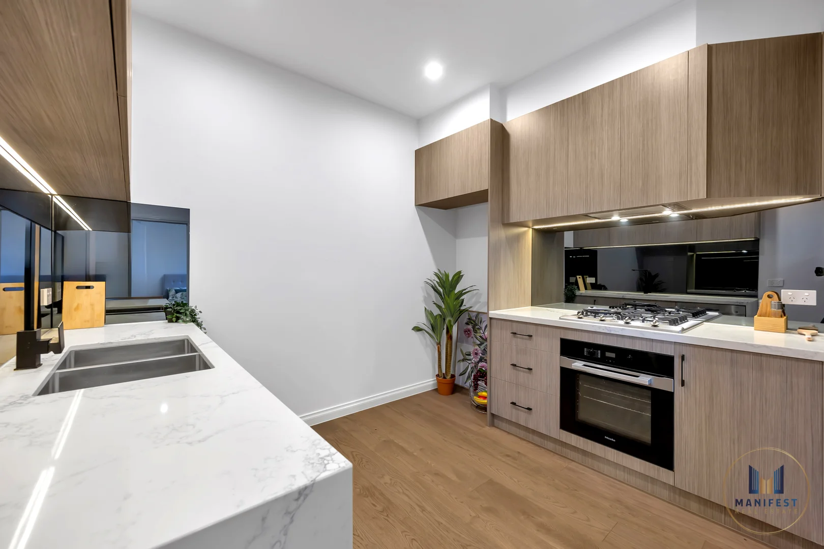 Additional image 4 of 4/14 Bright Street, Camberwell VIC 3124