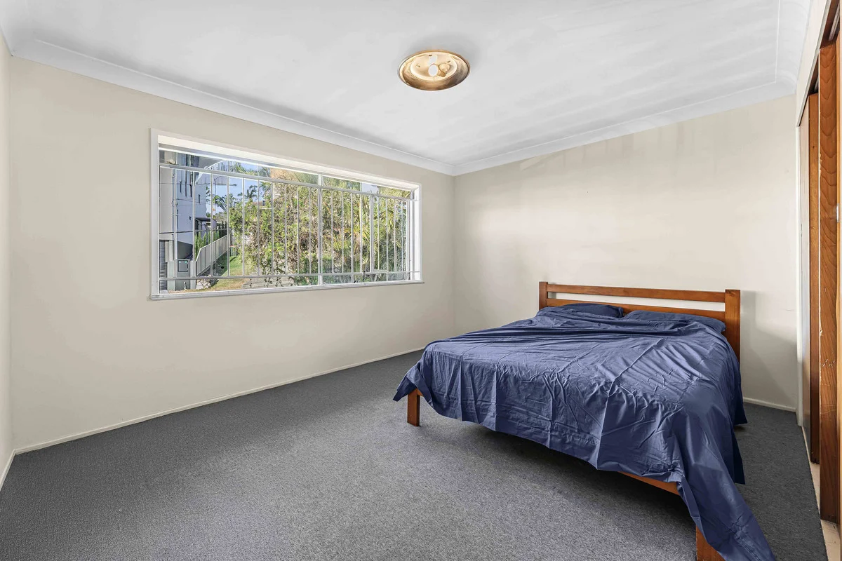 Additional image 11 of 53 Kneale Street, Holland Park West QLD 4121