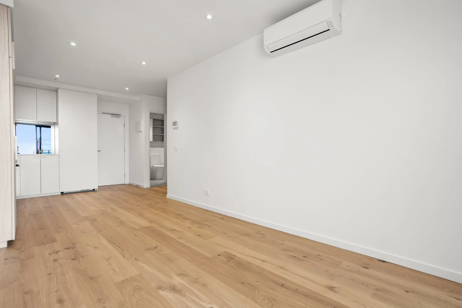 Additional image 4 of 803/5 Joseph Road, Footscray VIC 3011