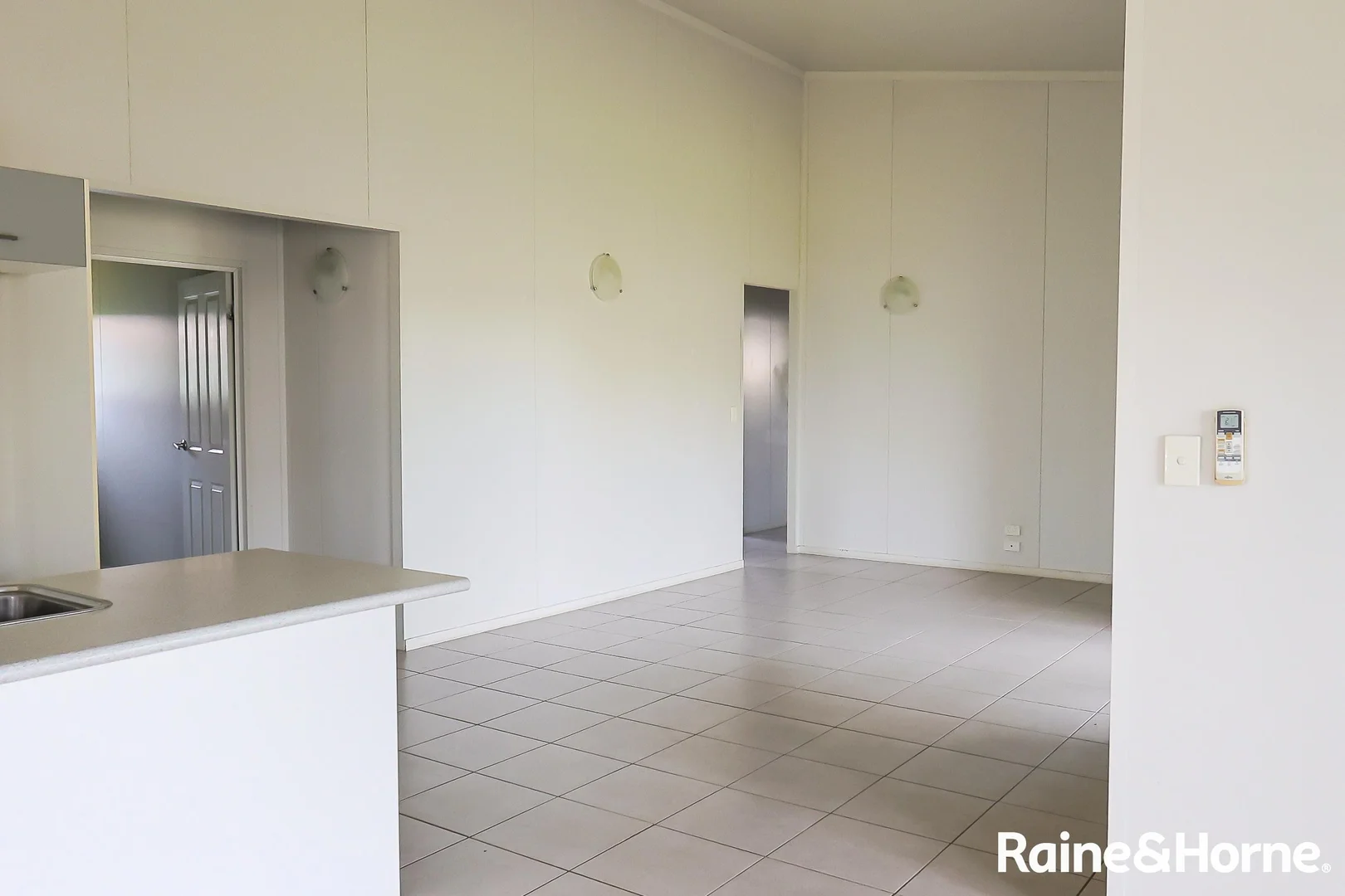 Additional image 5 of 11 Hannay Street, Moranbah QLD 4744