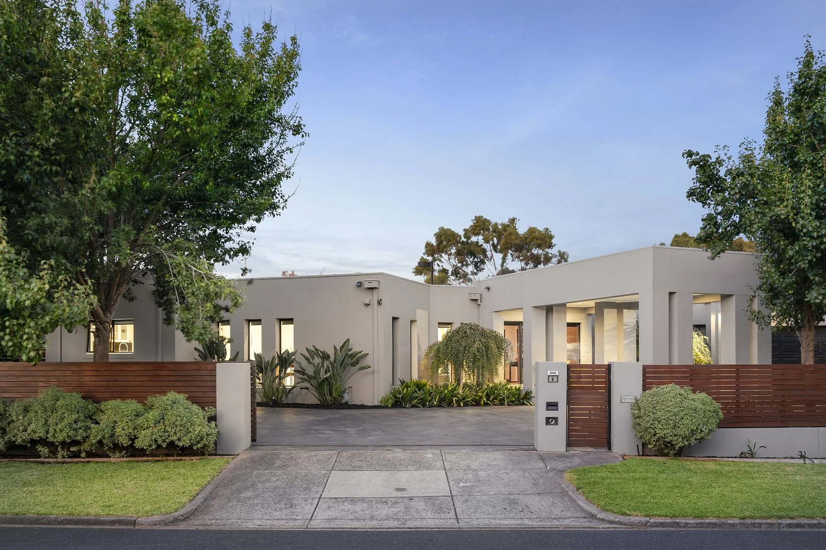 Additional image 2 of 6 Lakes Drive, Taylors Lakes VIC 3038