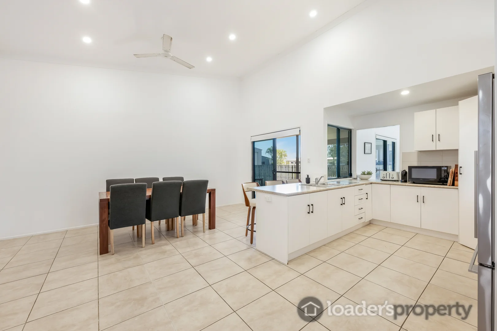 Additional image 9 of 3 Avalon Street, Burnett Heads QLD 4670