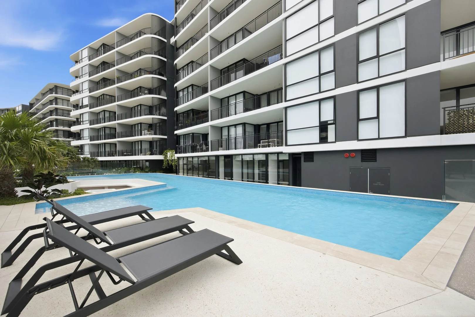 Additional image 10 of 10-12 Sickle Avenue, Hope Island QLD 4212