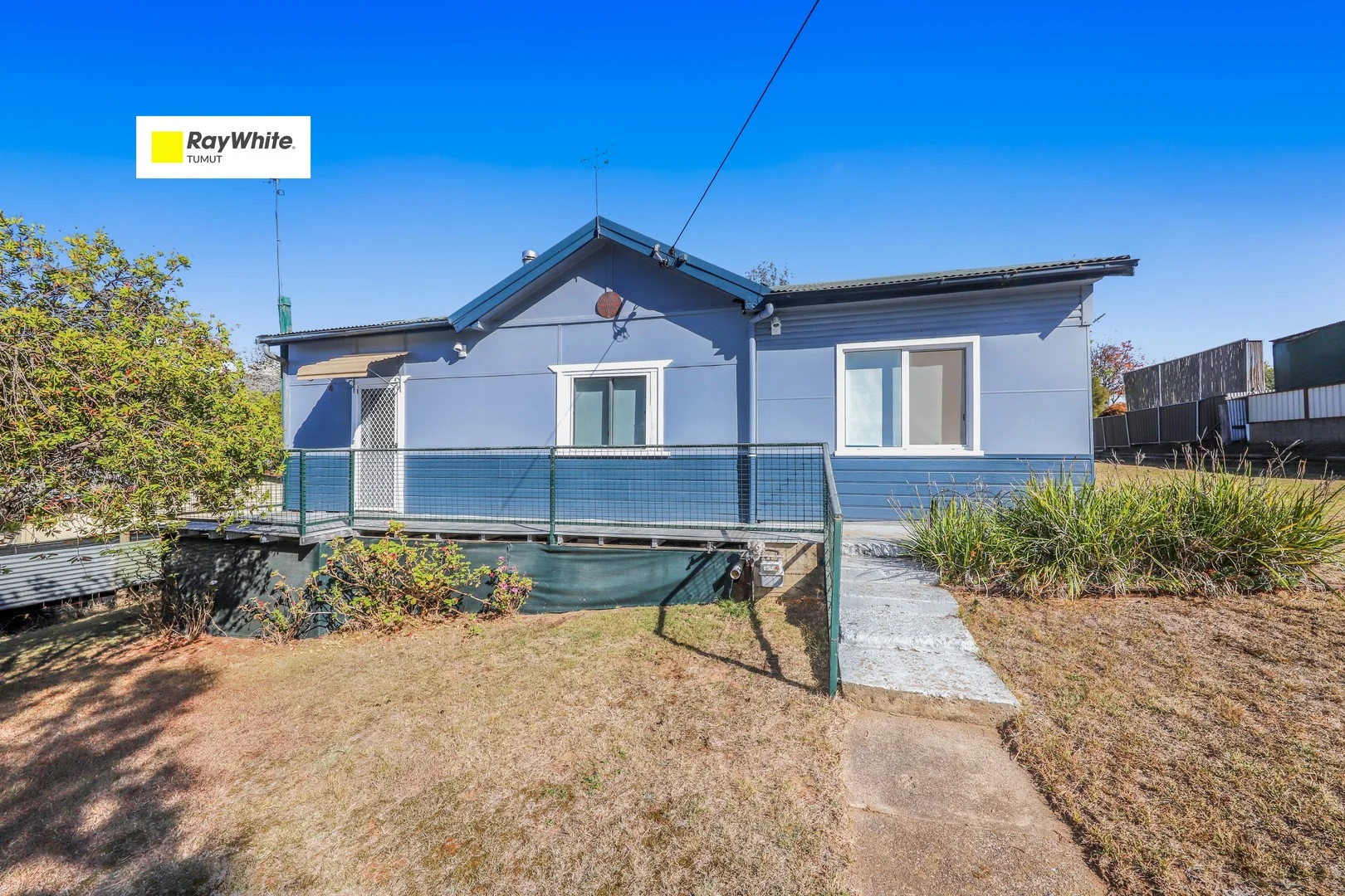 151 Lambie Street, Tumut NSW 2720