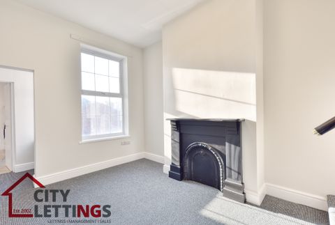 Mansfield Road, City Centre NG1