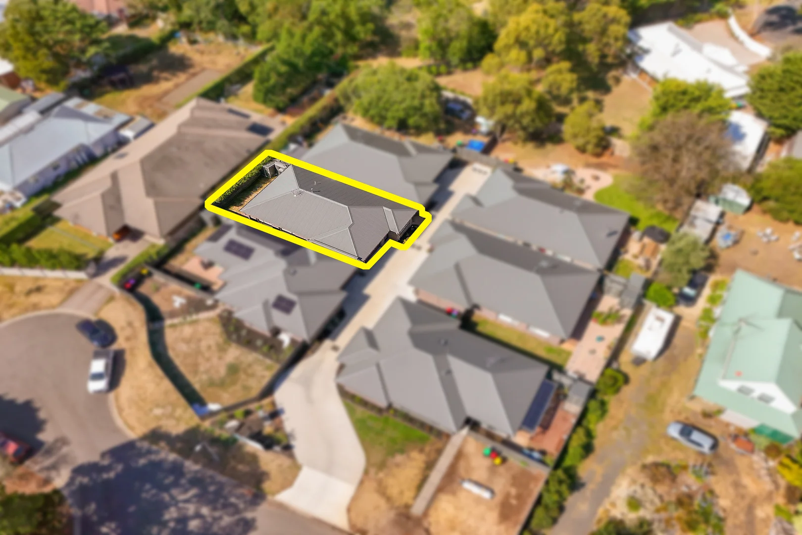 Additional image 19 of 2/10 Garden Place, Romsey VIC 3434