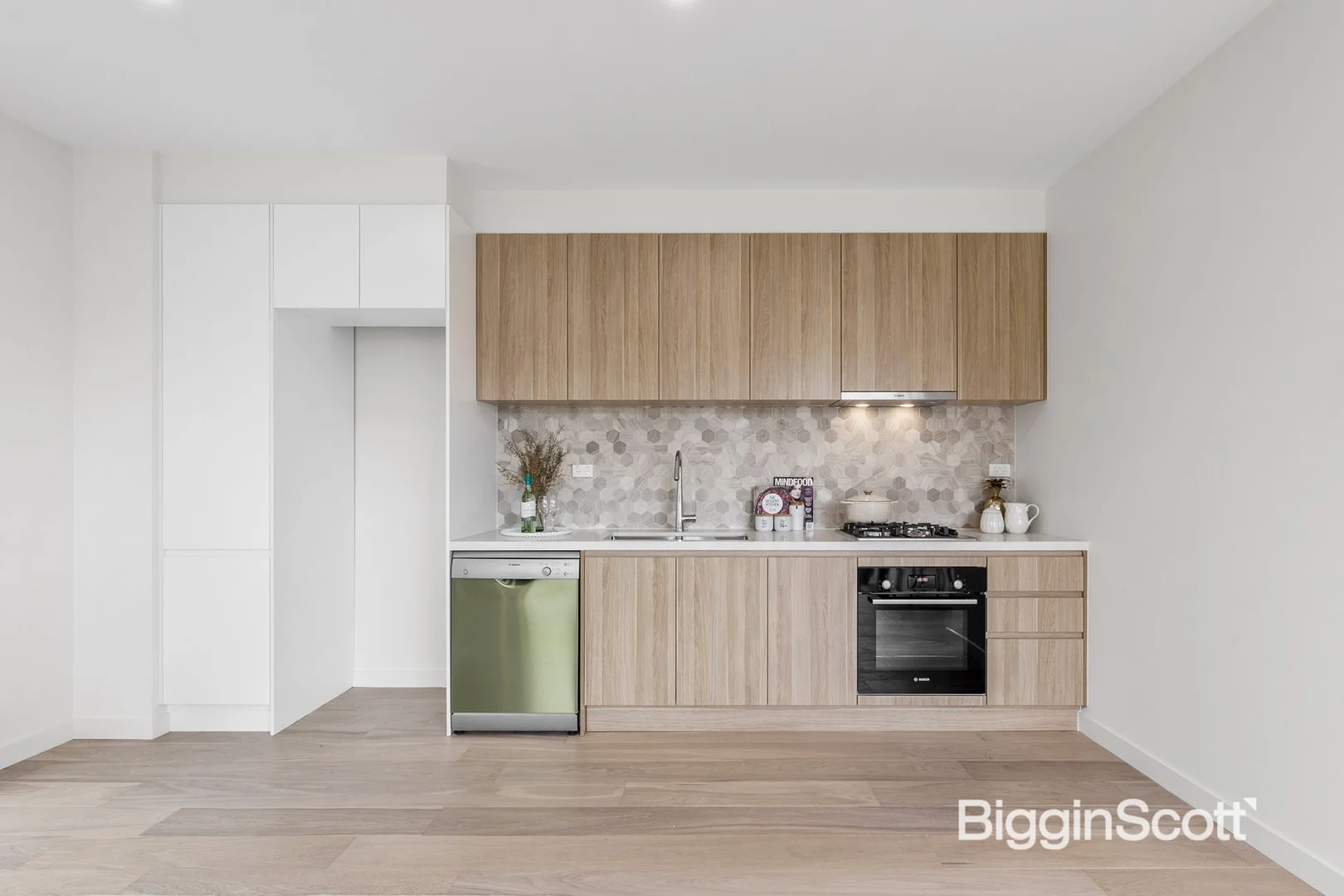 Additional image 5 of 1/3 Dryden Street, Doncaster East VIC 3109