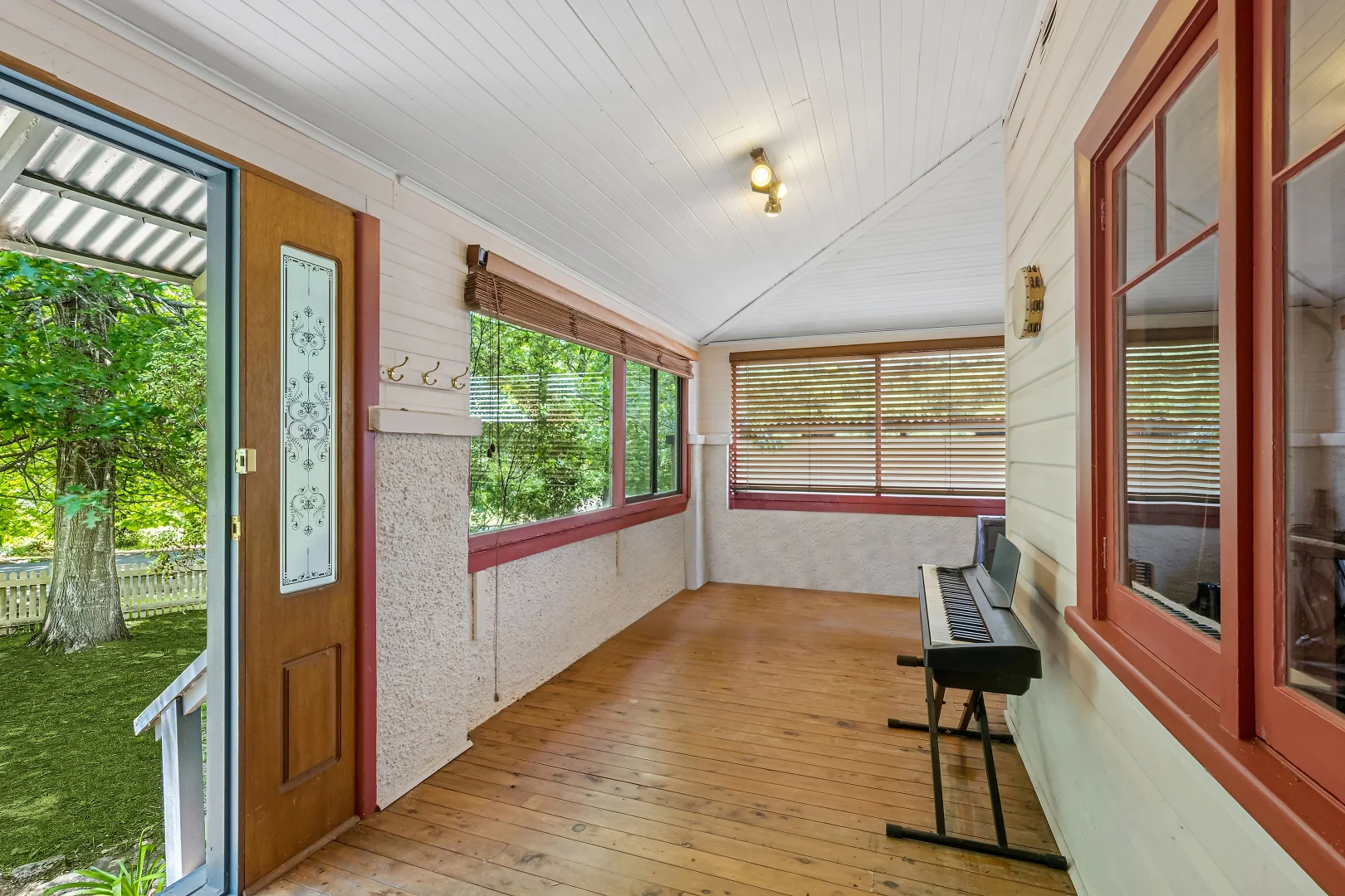 Additional image 4 of 14 Sinclair Crescent, Wentworth Falls NSW 2782