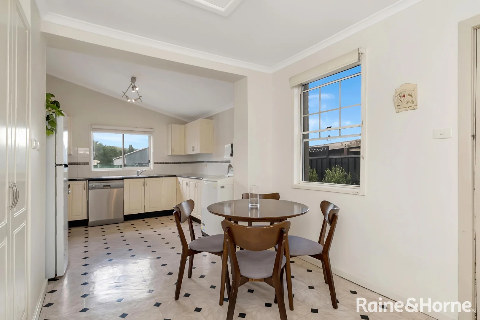 Additional image 10 of 307 Sloane Street, Goulburn NSW 2580