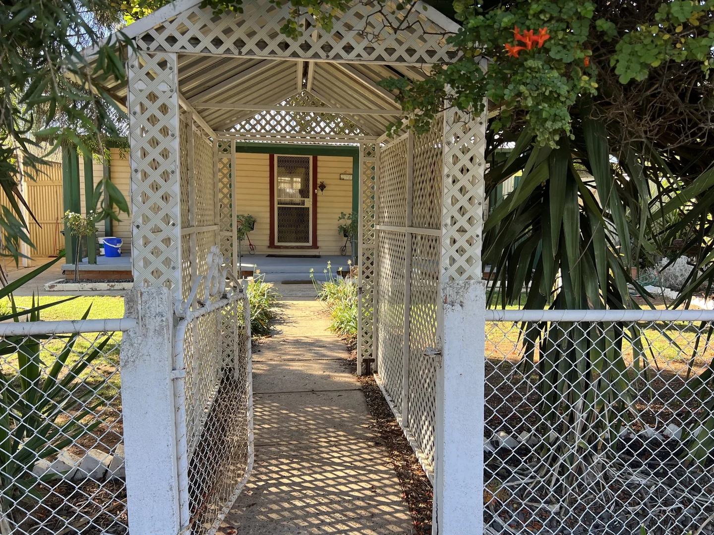 Additional image 2 of 1 Gaffney Street, Oaklands NSW 2646