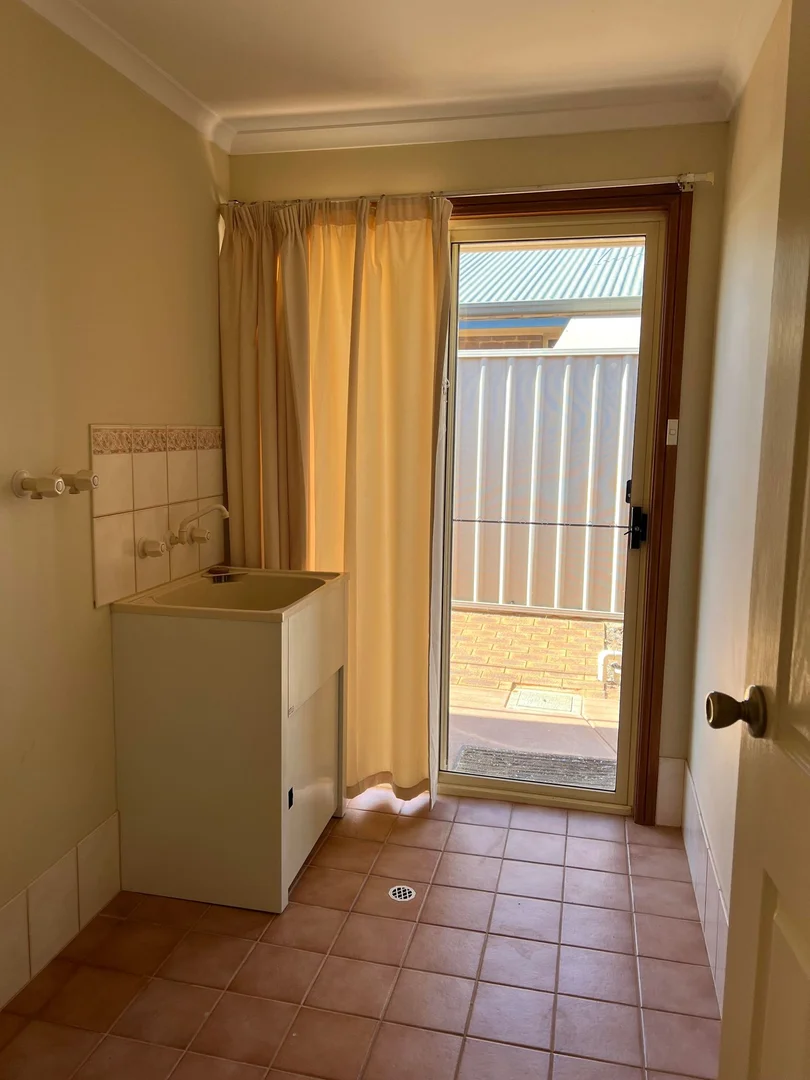 Additional image 28 of 15 Maireana Circuit, Roxby Downs SA 5725