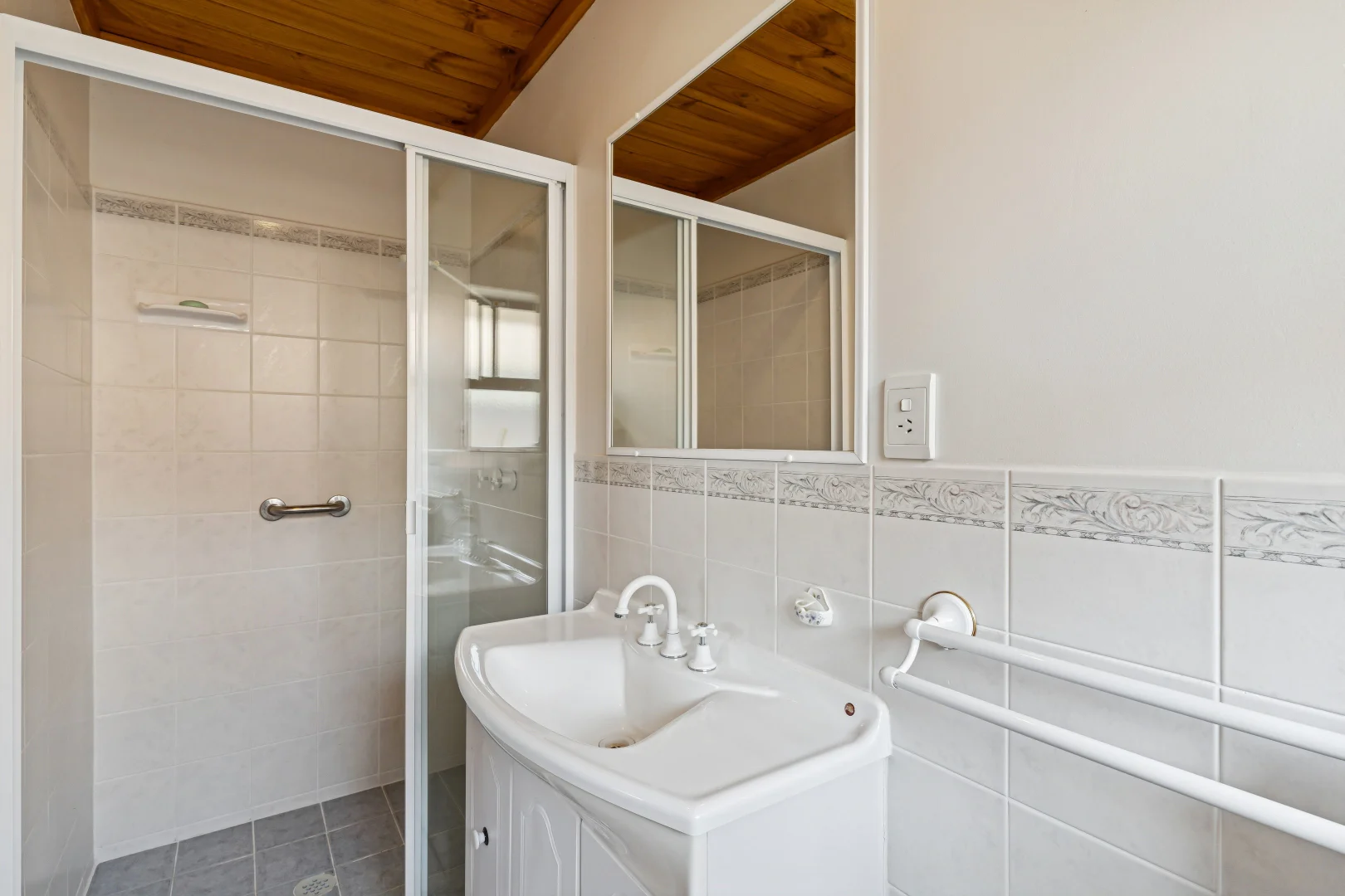 Additional image 15 of 34 Helena Crescent, Thornlie WA 6108