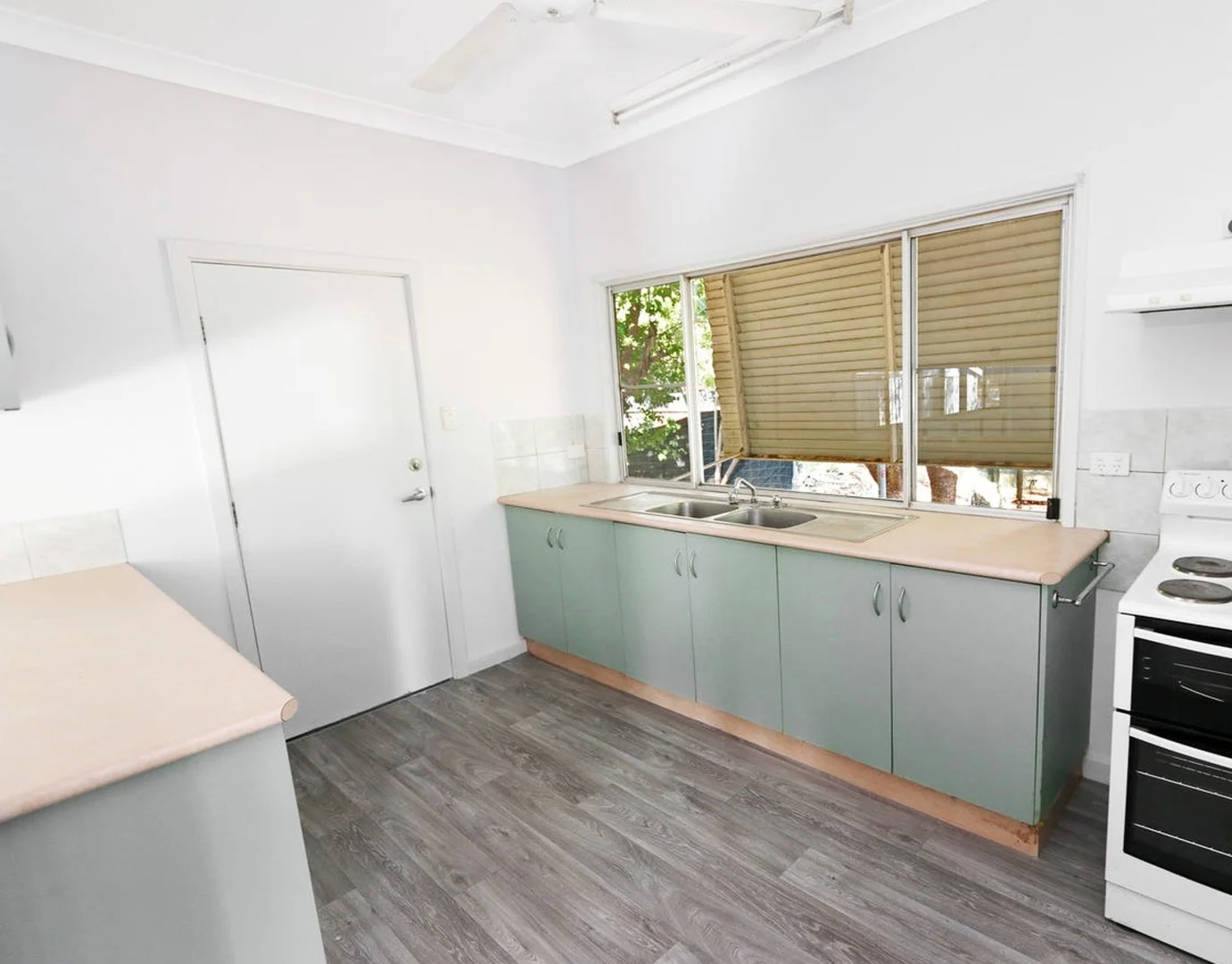 8 Dowling Street, Katherine NT 0850