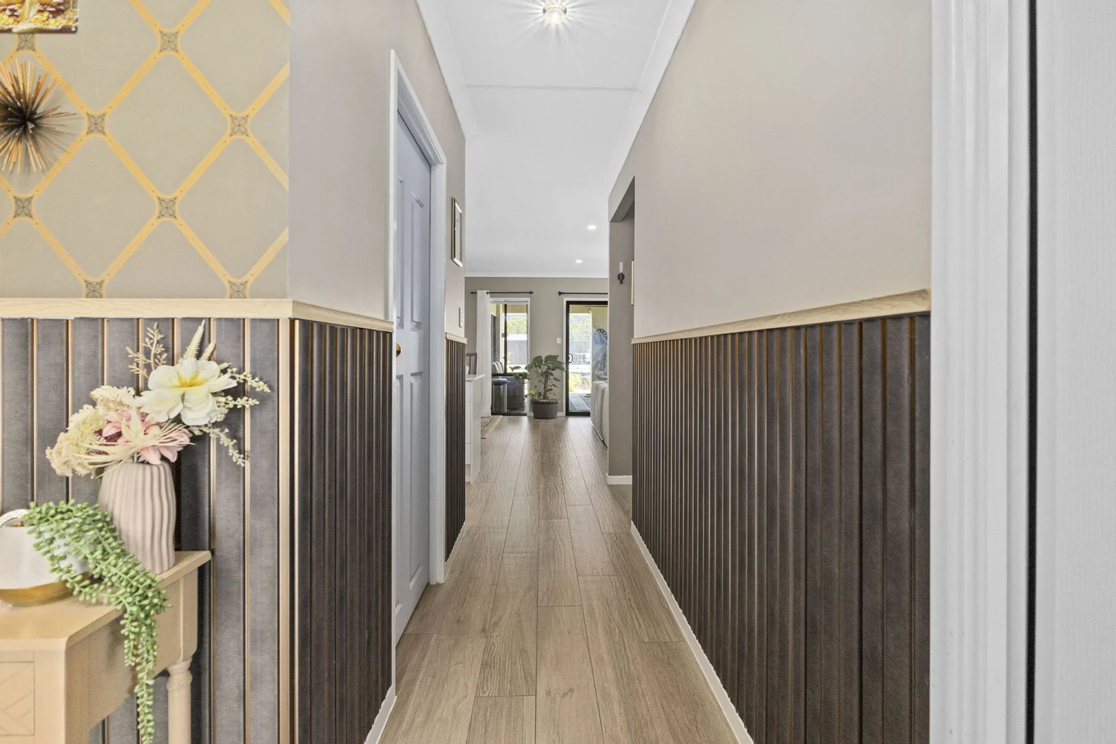 Additional image 19 of 380-382 Latimer Road, Buccan QLD 4207