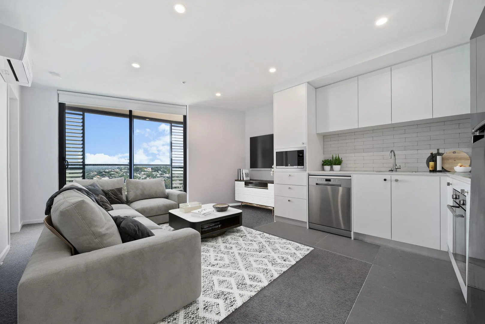 707/90 Swain Street, Gungahlin ACT 2912