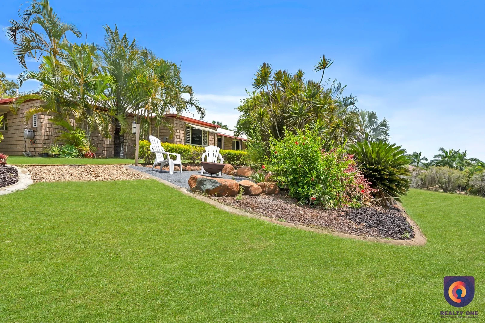 2 Fairmont Terrace, Rockyview QLD 4701