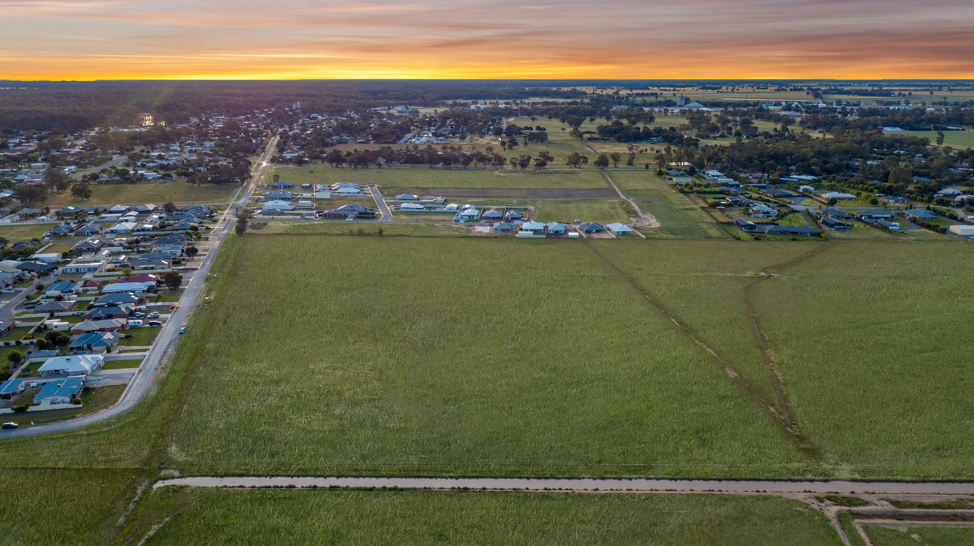 Additional image 5 of 1 Bruton Street, Tocumwal NSW 2714