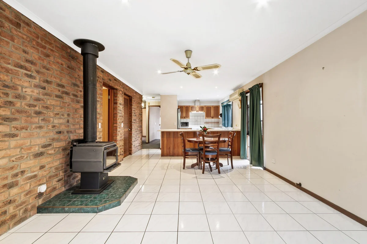 Additional image 21 of 12 Bronsdon Street, Lakes Entrance VIC 3909