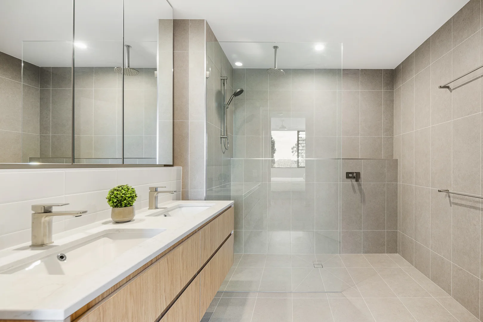 Additional image 6 of 325/135 Meiers Road, Indooroopilly QLD 4068