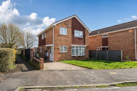 Ferndale Avenue, Longwell Green Bristol BS30