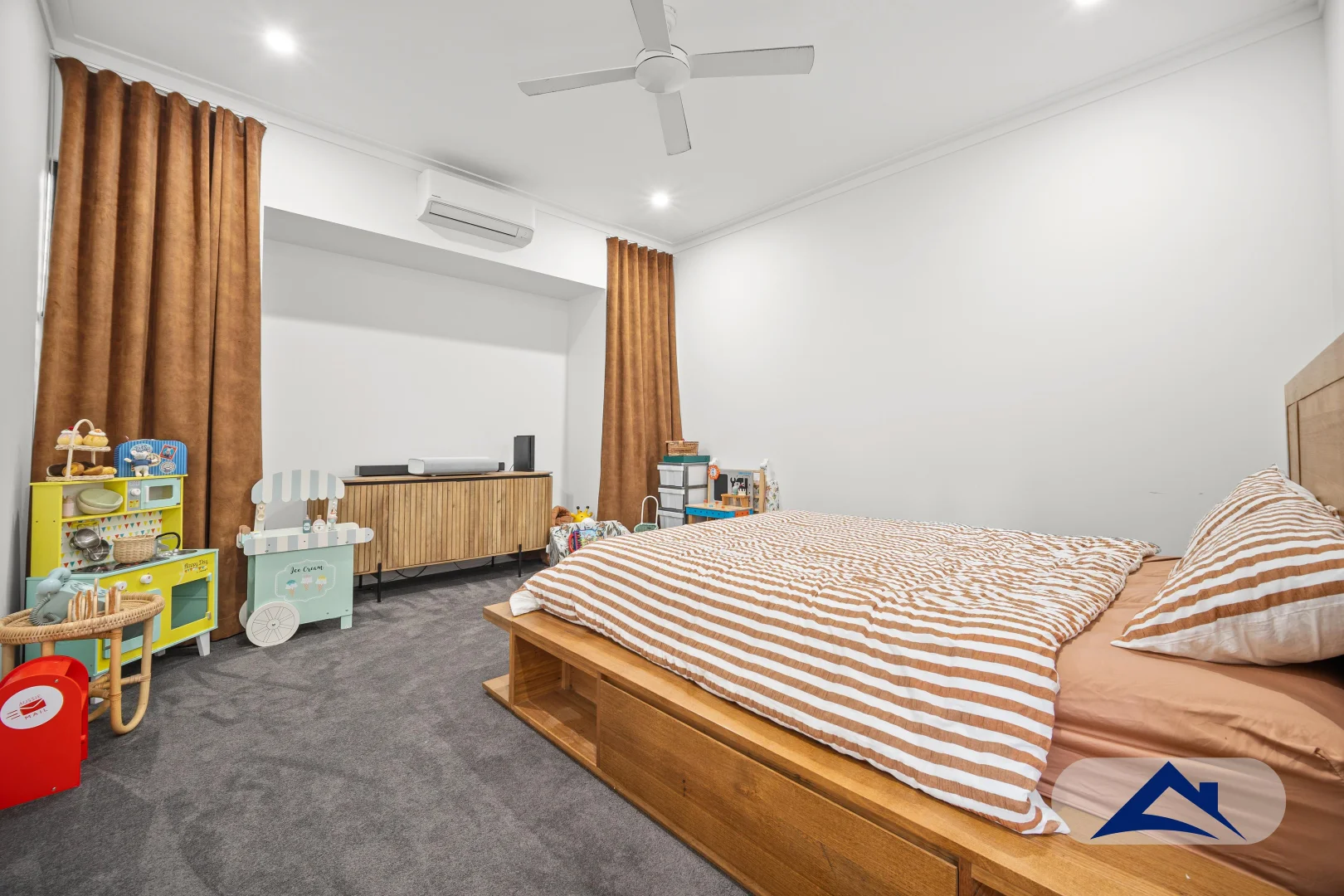 Additional image 14 of 4 Angel Close, Kanimbla QLD 4870