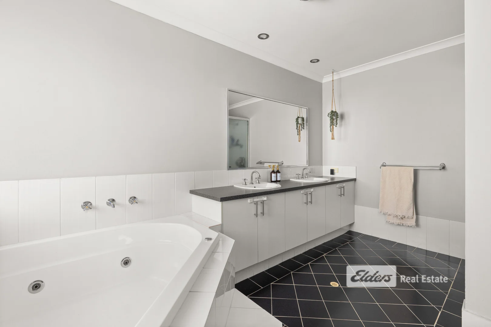 Additional image 12 of 46 Jupiter Drive, Australind WA 6233