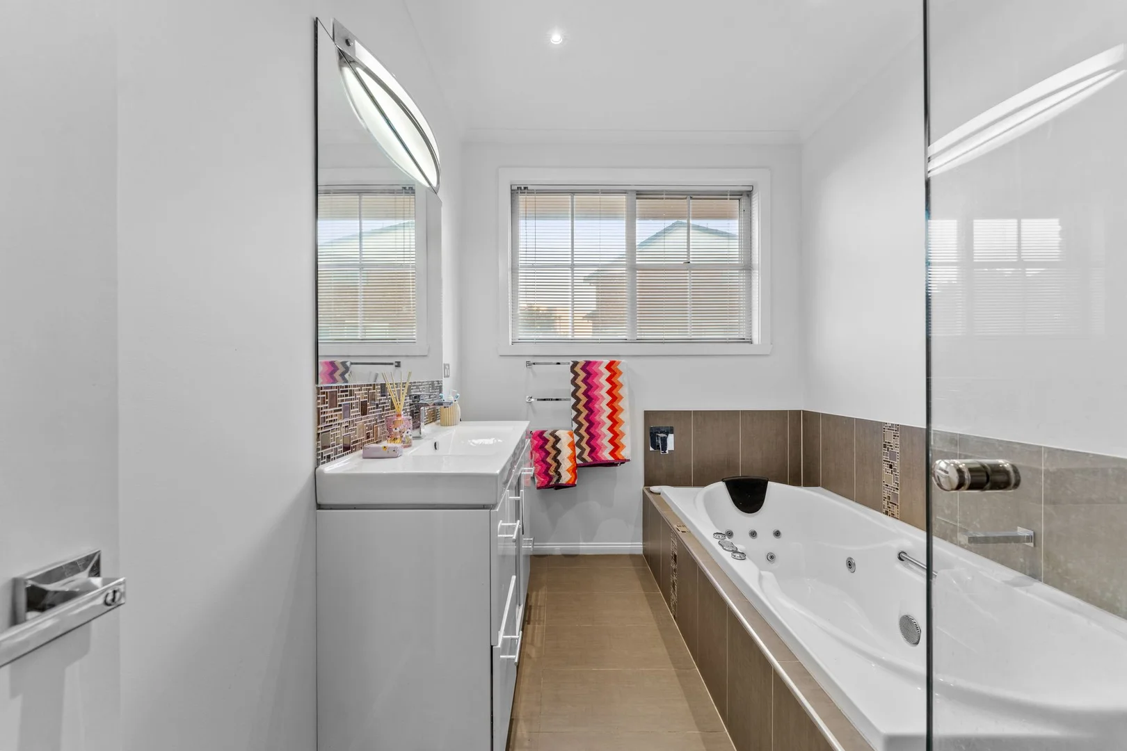 Additional image 10 of 6 Downland Square, Avondale Heights VIC 3034