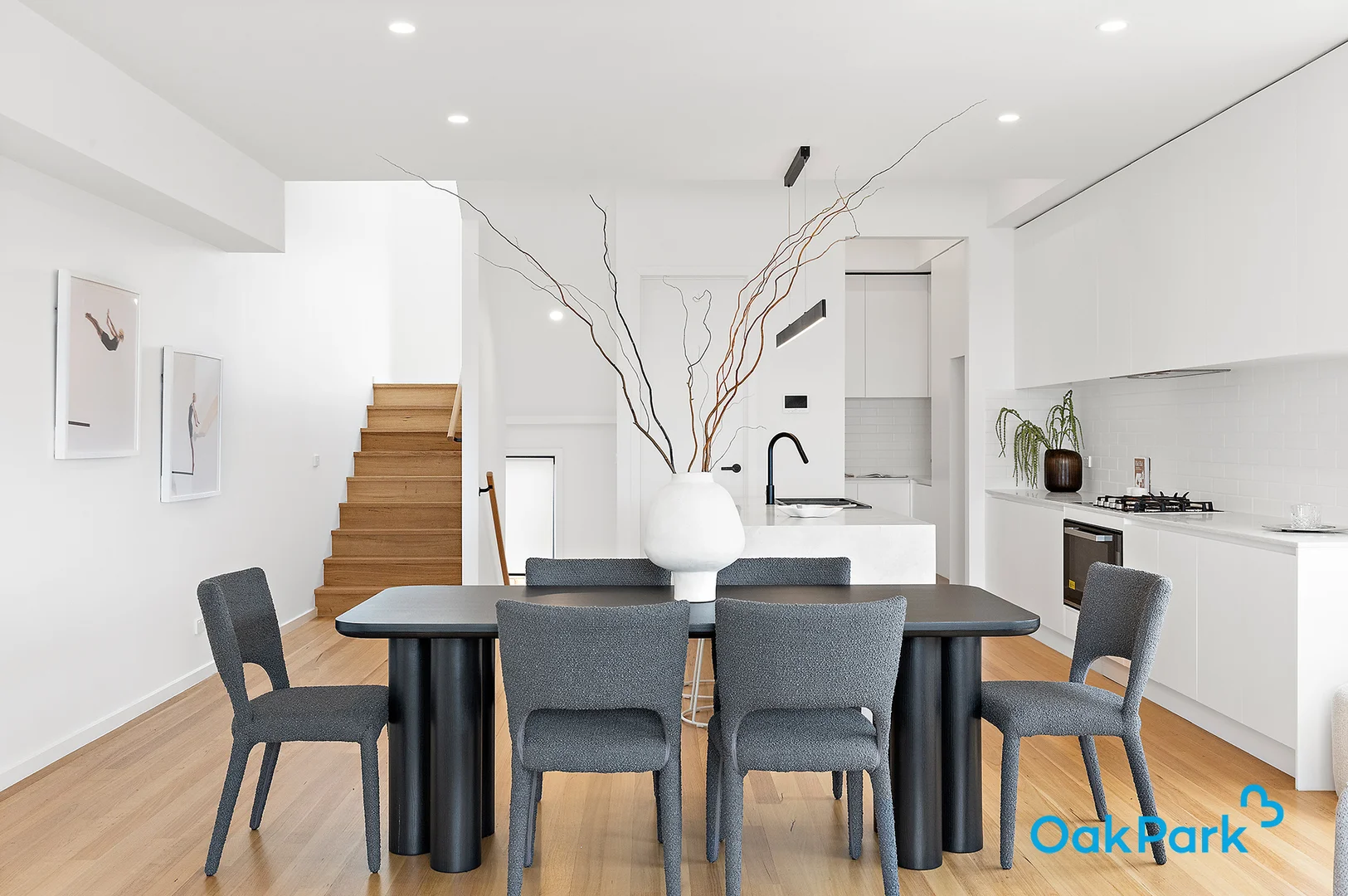 Additional image 6 of 2/105 Snell Grove, Oak Park VIC 3046