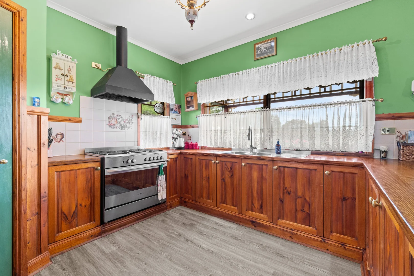 Additional image 9 of 24-26 George Street, Rosedale VIC 3847