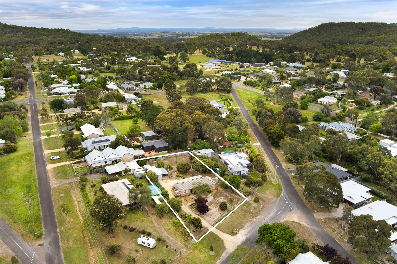 Additional image 2 of 29 Ireland Street, Maldon VIC 3463