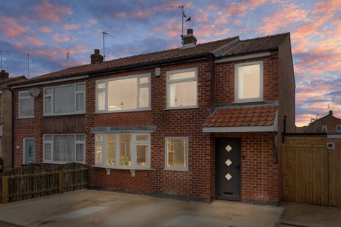 Highthorn Road, York, North Yorkshire YO31