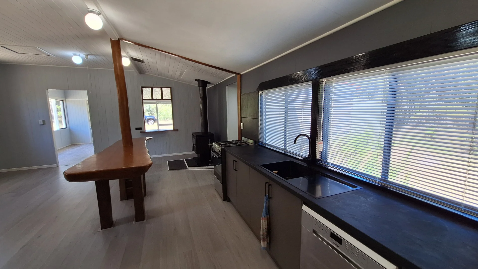 Additional image 5 of 113 Minuti Lane, Amiens QLD 4380