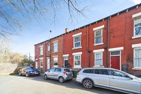 Southfield Mount, Armley, Leeds LS12