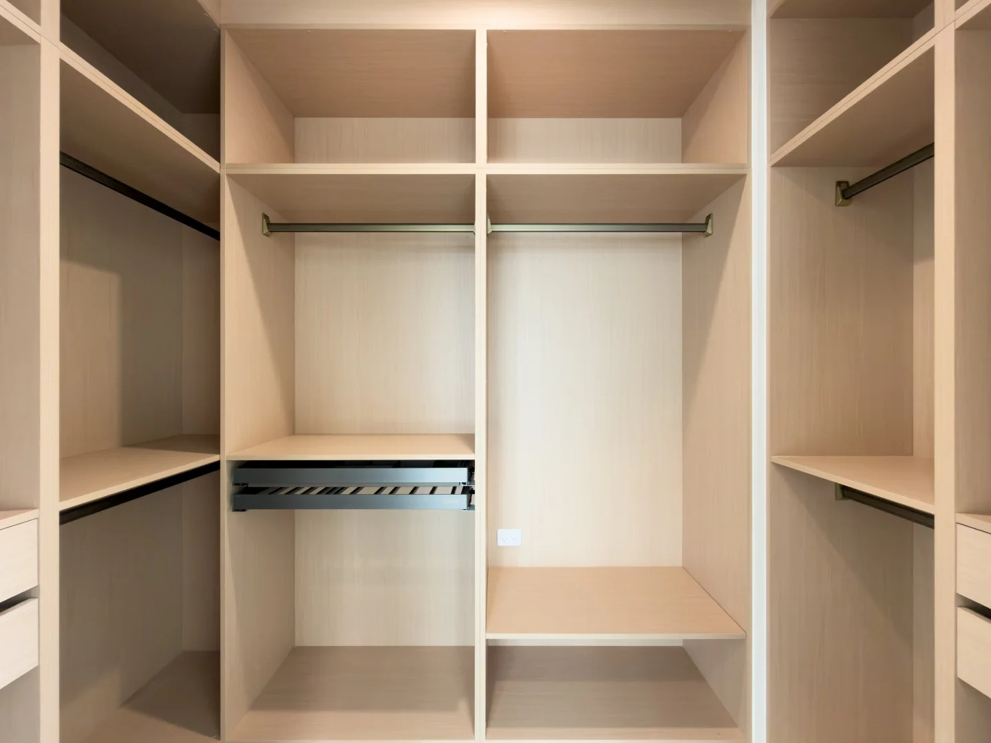 Additional image 6 of Villa 6/2-4 Waterford Court, Bundall QLD 4217