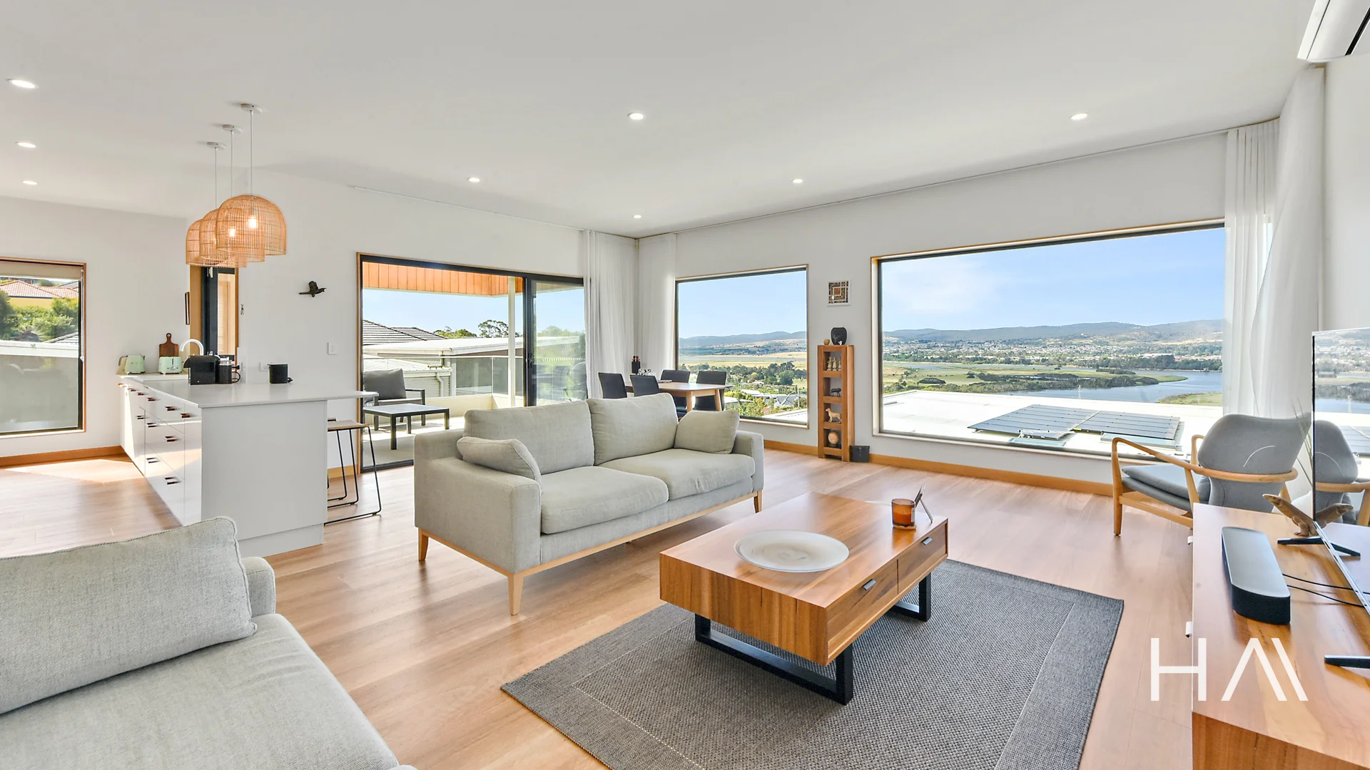 Additional image 7 of 1/55 Lachlan Parade, Trevallyn TAS 7250