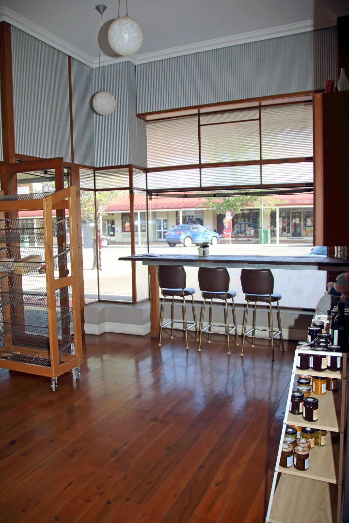 Additional image 12 of 17 & 19 Sladen Street, Henty NSW 2658