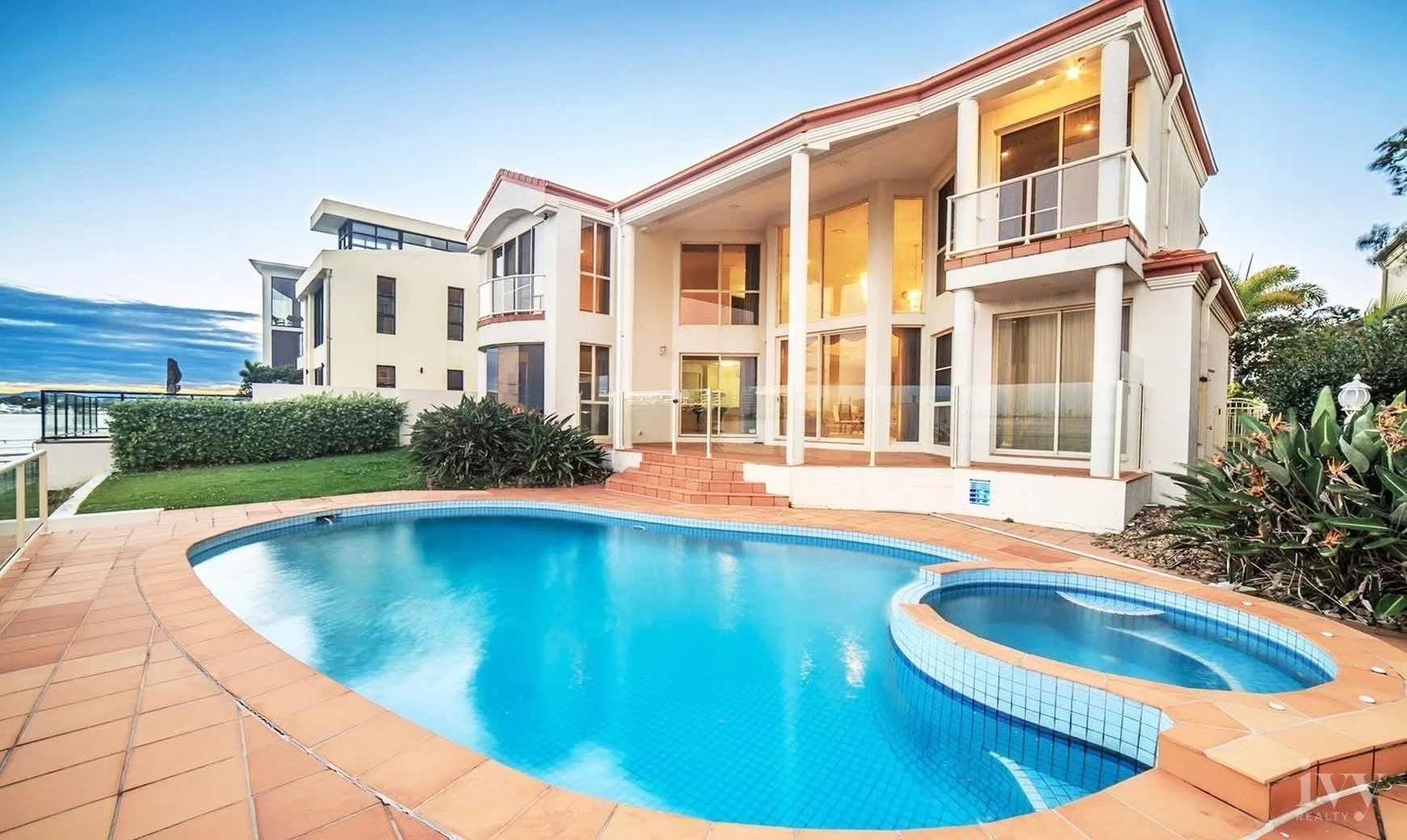 Additional image 2 of 25 King Arthurs Court, Sovereign Islands QLD 4216