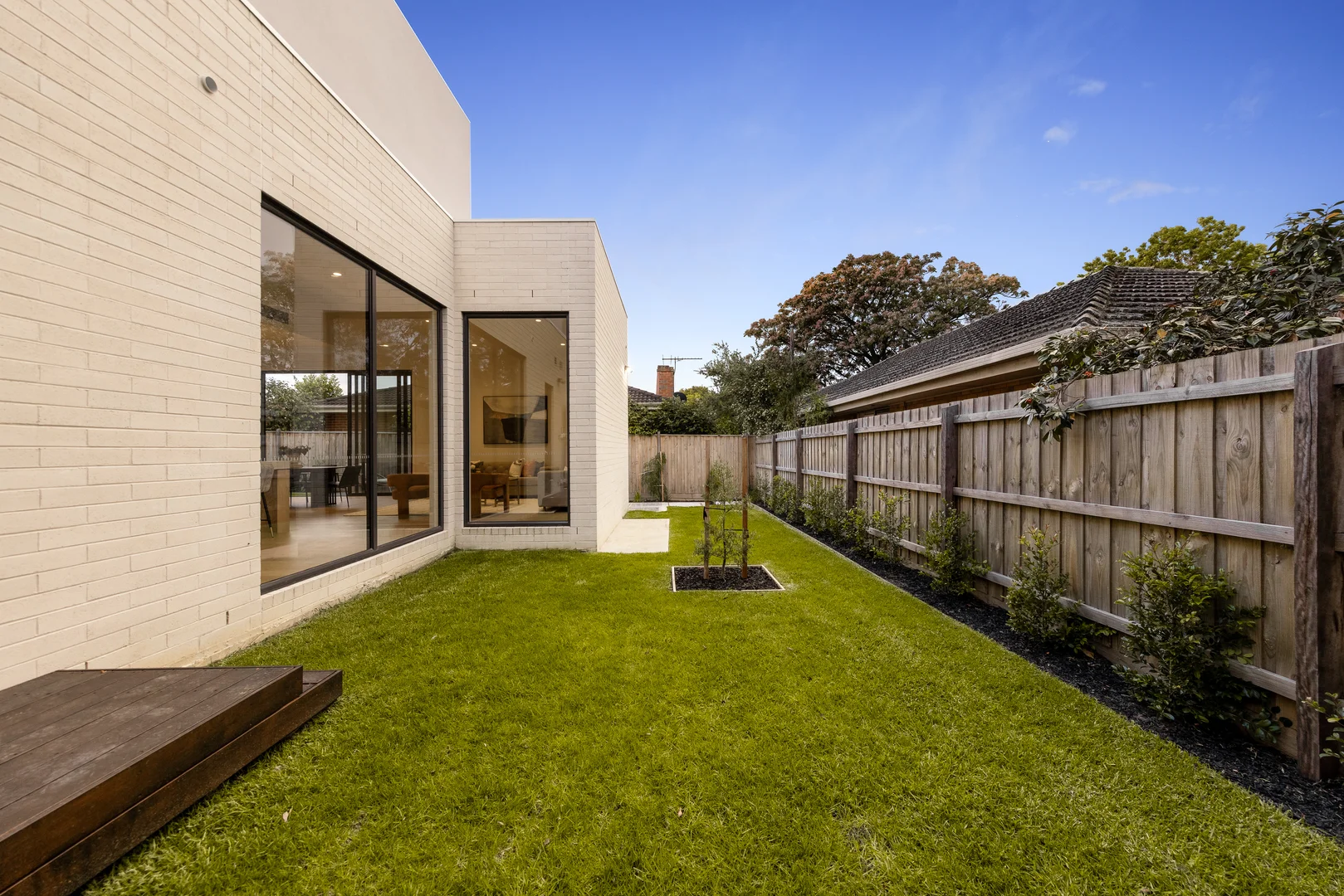 Additional image 12 of 4/30 Strabane Avenue, Mont Albert North VIC 3129