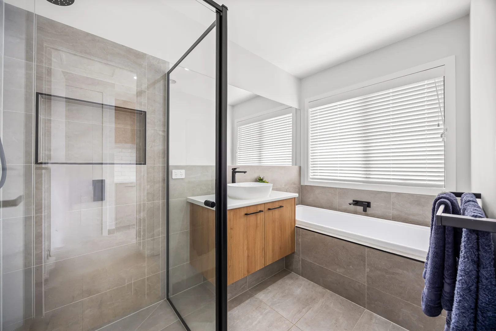 Additional image 20 of 8 Grainger Parade, Lucas VIC 3350