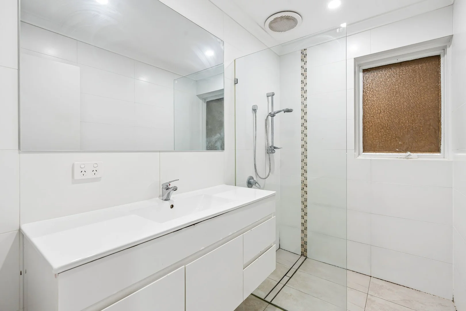 Additional image 14 of 28 Wooramel Crescent, Gosnells WA 6110