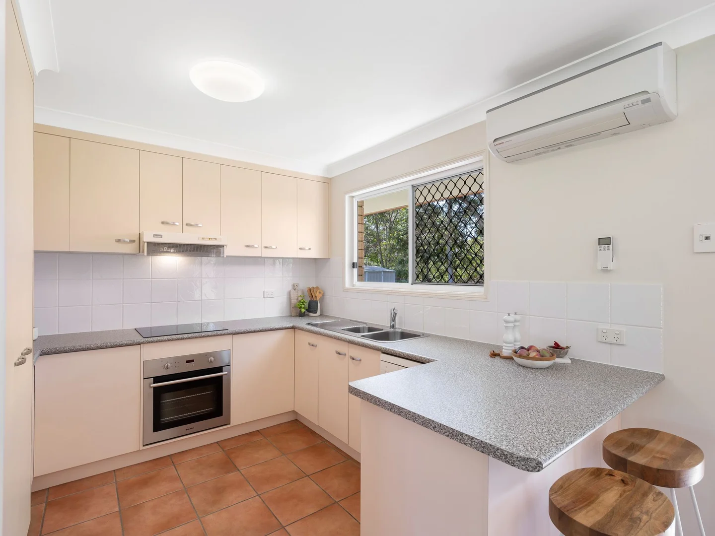 Additional image 7 of 16 BLOOMSBURY CRESCENT, Moggill QLD 4070