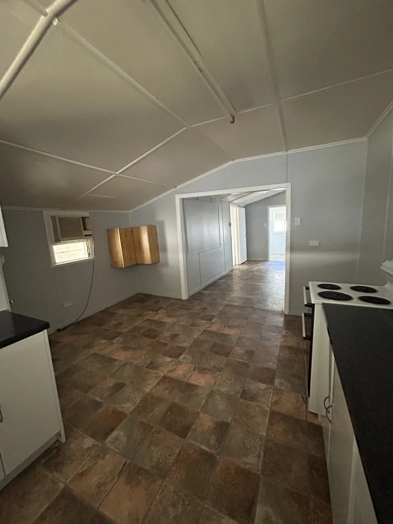 Additional image 4 of 3 Sixth Ave, Theodore QLD 4719