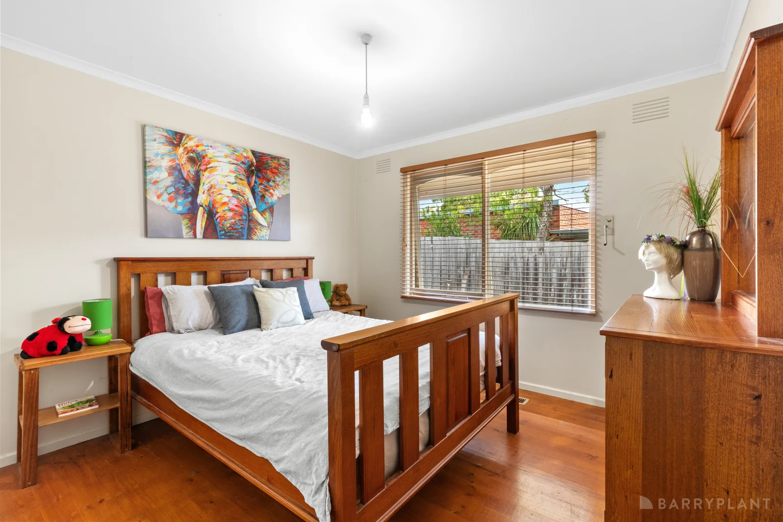 Additional image 8 of 5 Earls Court, Endeavour Hills VIC 3802