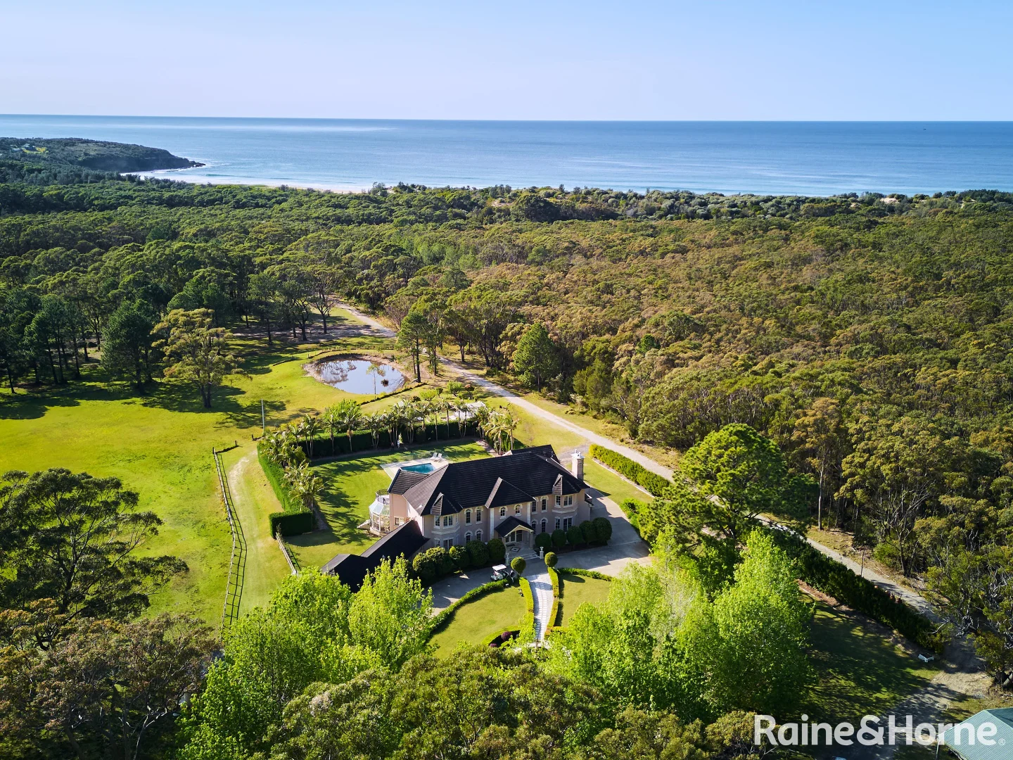 Additional image 29 of F279A Princes Highway 'Chateau Morrow', Burrill Lake NSW 2539