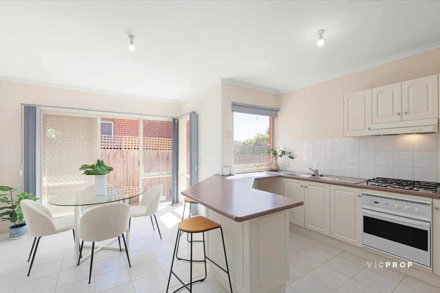 Additional image 5 of 3/10 Simpsons Road, Box Hill VIC 3128