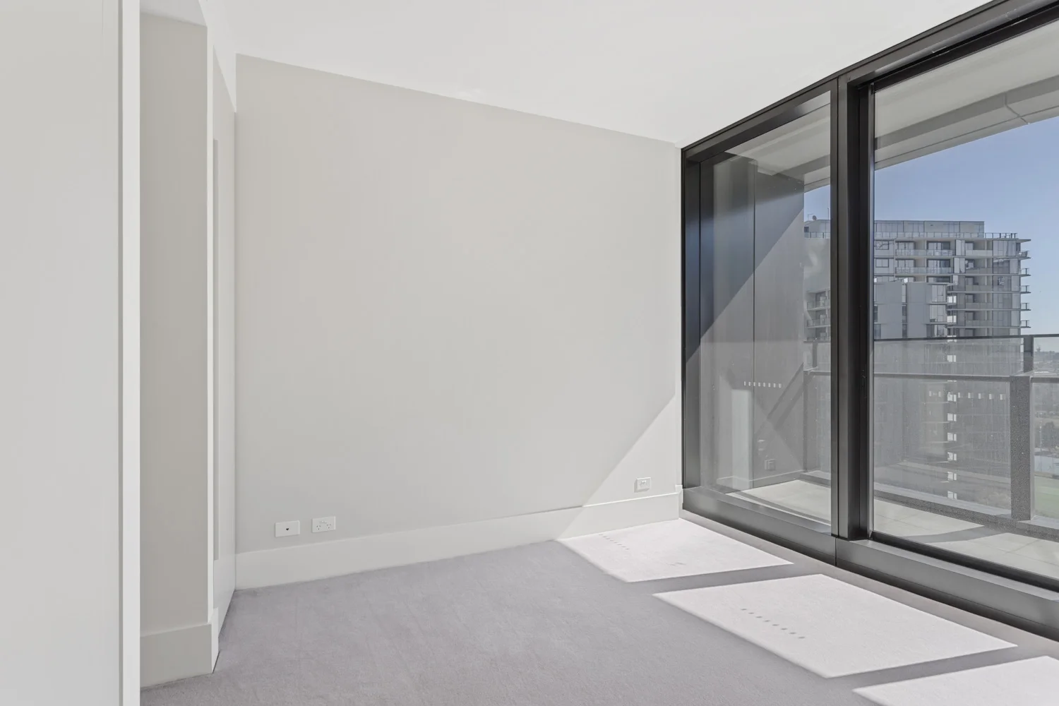 Additional image 4 of 1004/1 Almeida Crescent, South Yarra VIC 3141