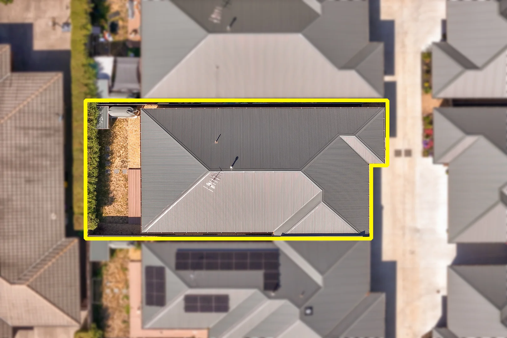 Additional image 18 of 2/10 Garden Place, Romsey VIC 3434