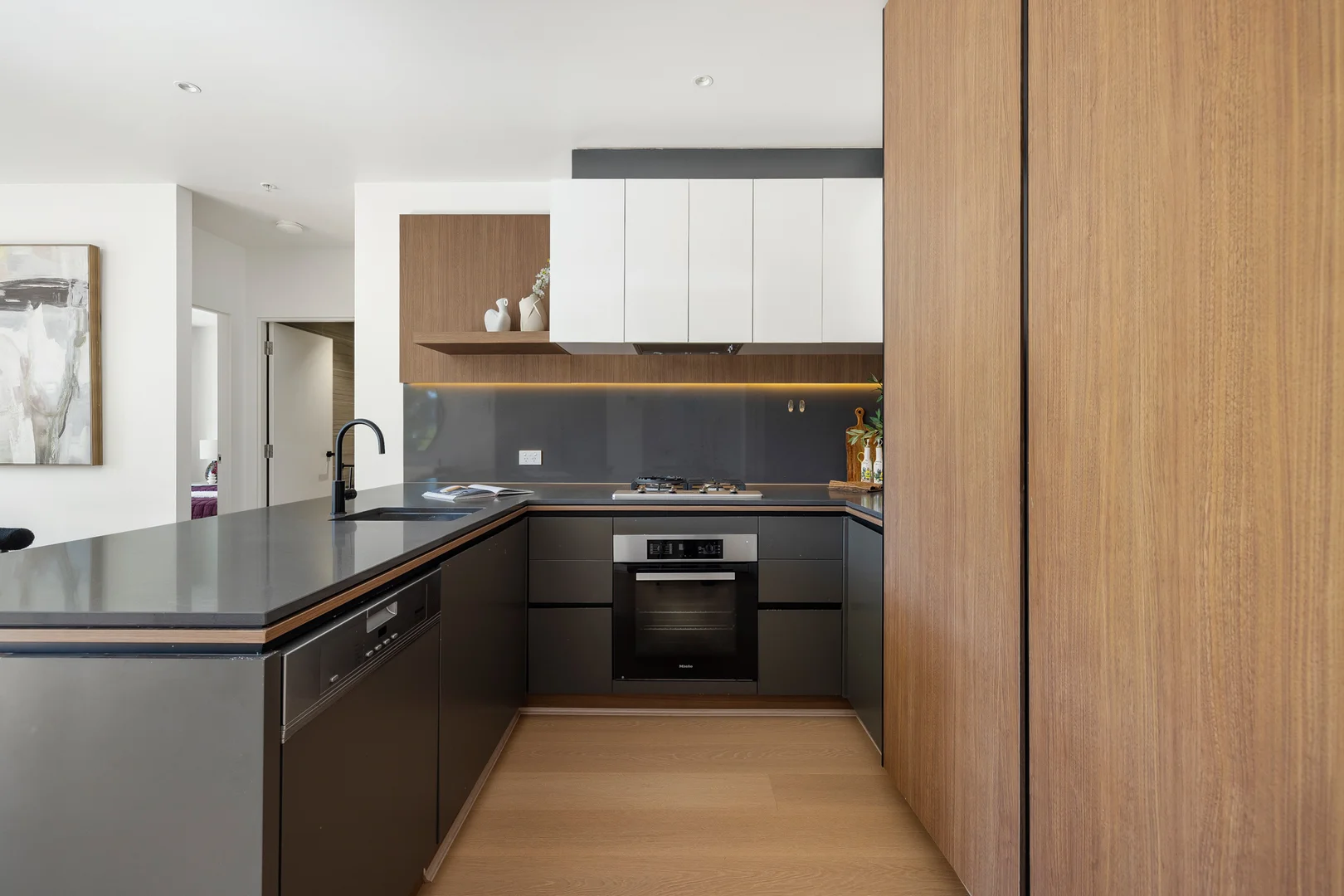 Additional image 3 of G20/692 Whitehorse Road, Mont Albert VIC 3127