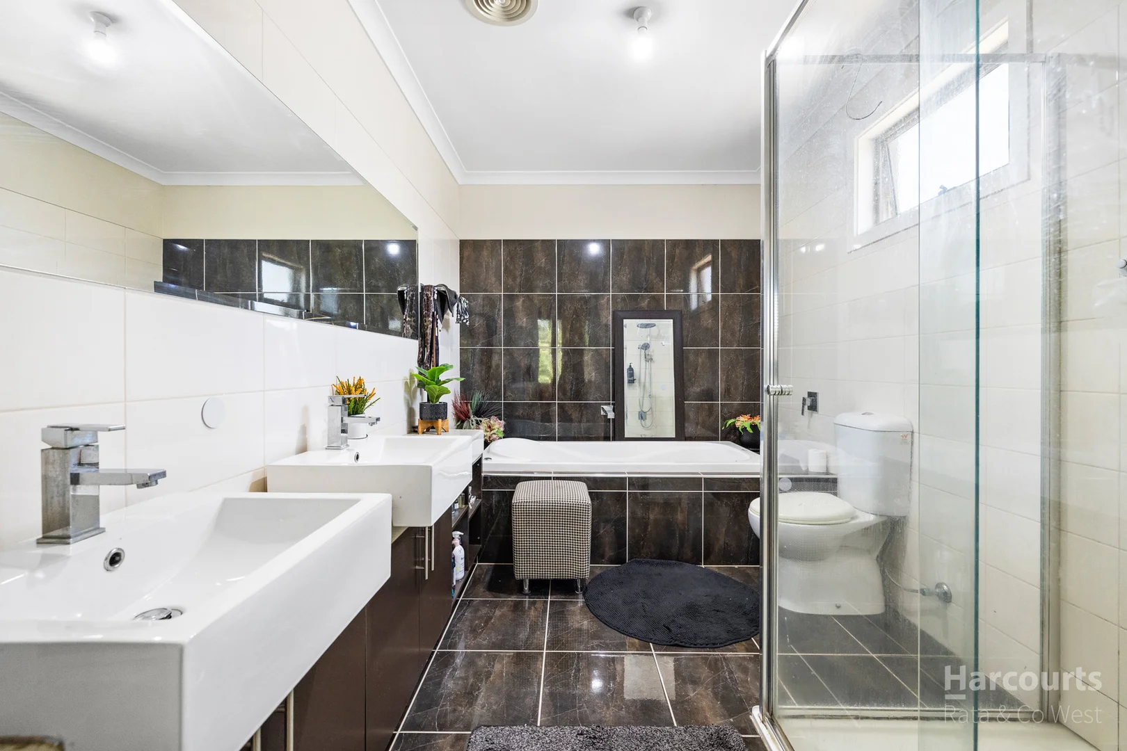 Additional image 16 of 24 Maranoa Grove, Caroline Springs VIC 3023