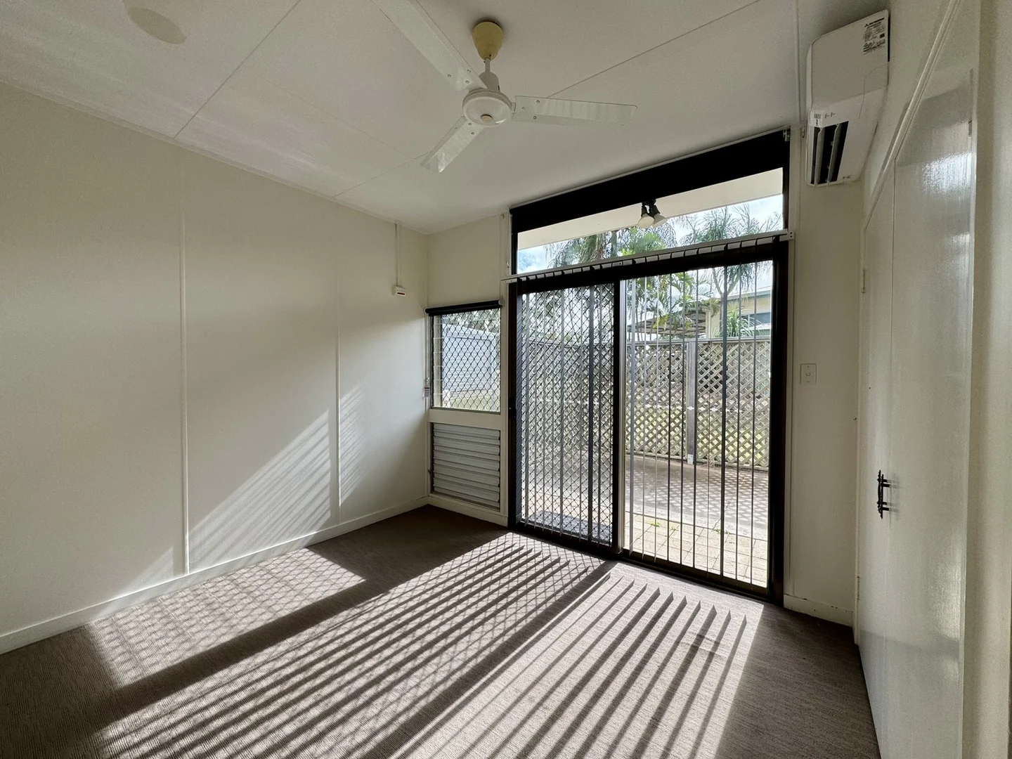 Additional image 22 of 89a and b MCCOOL Street, Moranbah QLD 4744